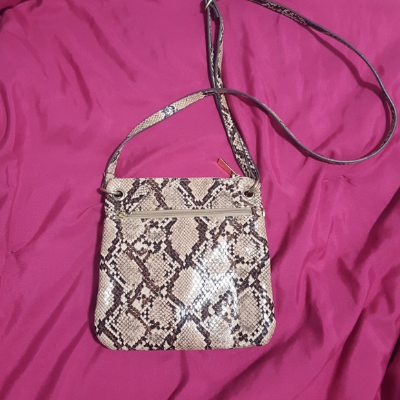 Crossbody - Picture 2 of 5